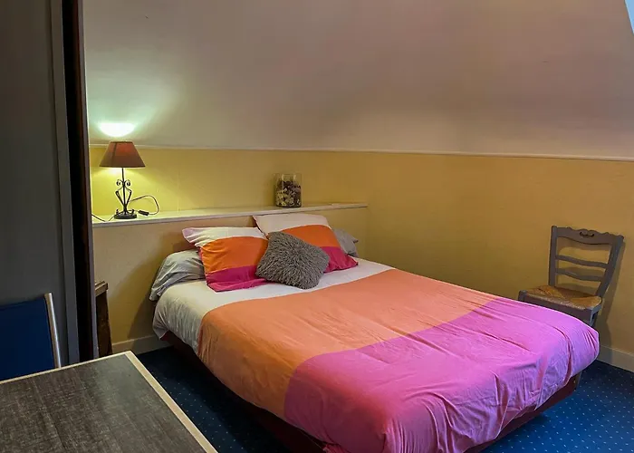 Au Ptit Mousse - Et Restaurant Отель Курсёль-сюр-Мер