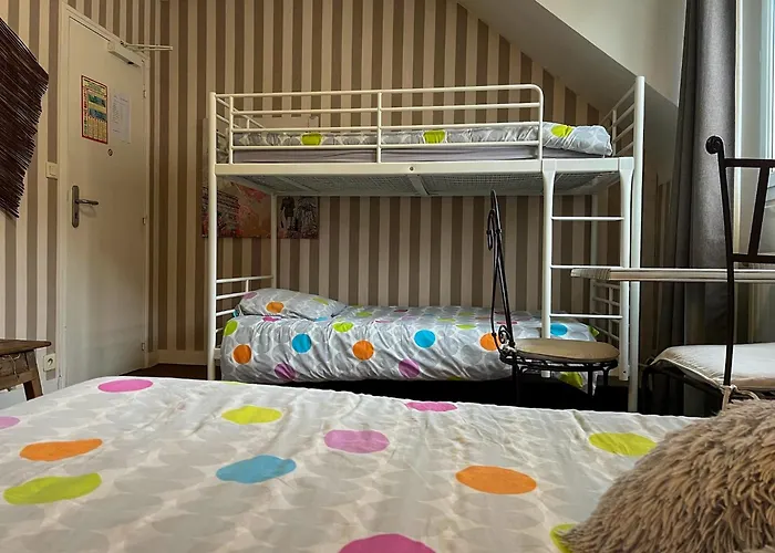 Au Ptit Mousse - Et Restaurant Отель Курсёль-сюр-Мер