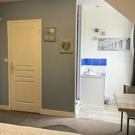 Hotel Au Ptit Mousse - Et Restaurant Courseulles-sur-Mer