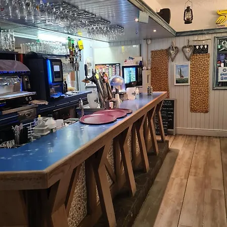 Hotell Au Ptit Mousse - Et Restaurant Courseulles-sur-Mer