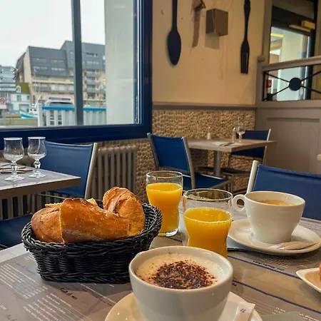 Au Ptit Mousse - Et Restaurant Hotel